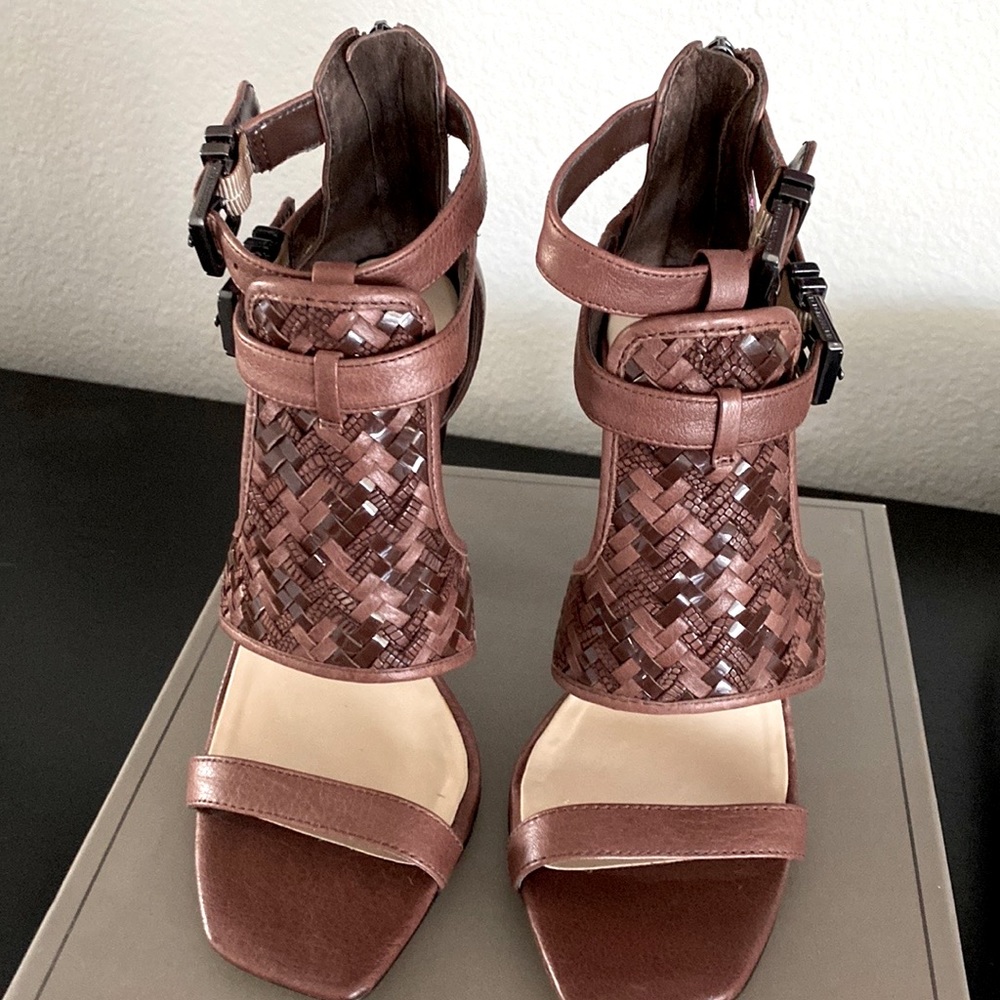 Never worn beautiful BCBG heels